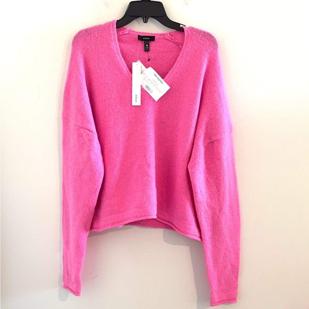 Aqua Size XL Vibrant Pink V-Neck Soft Cashmerey Like Sweater
